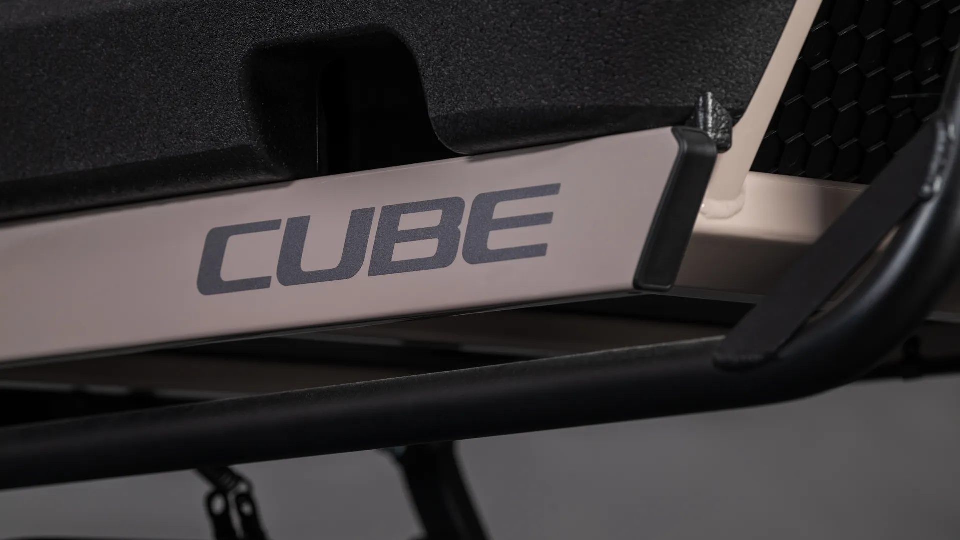 Cube Cargo Hybrid Comfort Pro Family 800 oatgrey´n´reflex 2026 - Image 6
