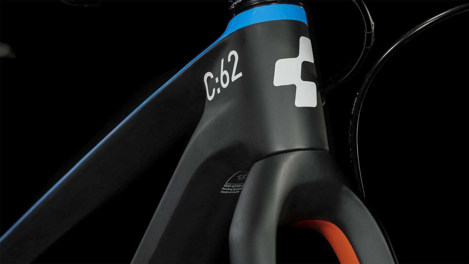 Cube Elite 240 C:62 Pro carbon´n´blue´n´red 24" - Image 11