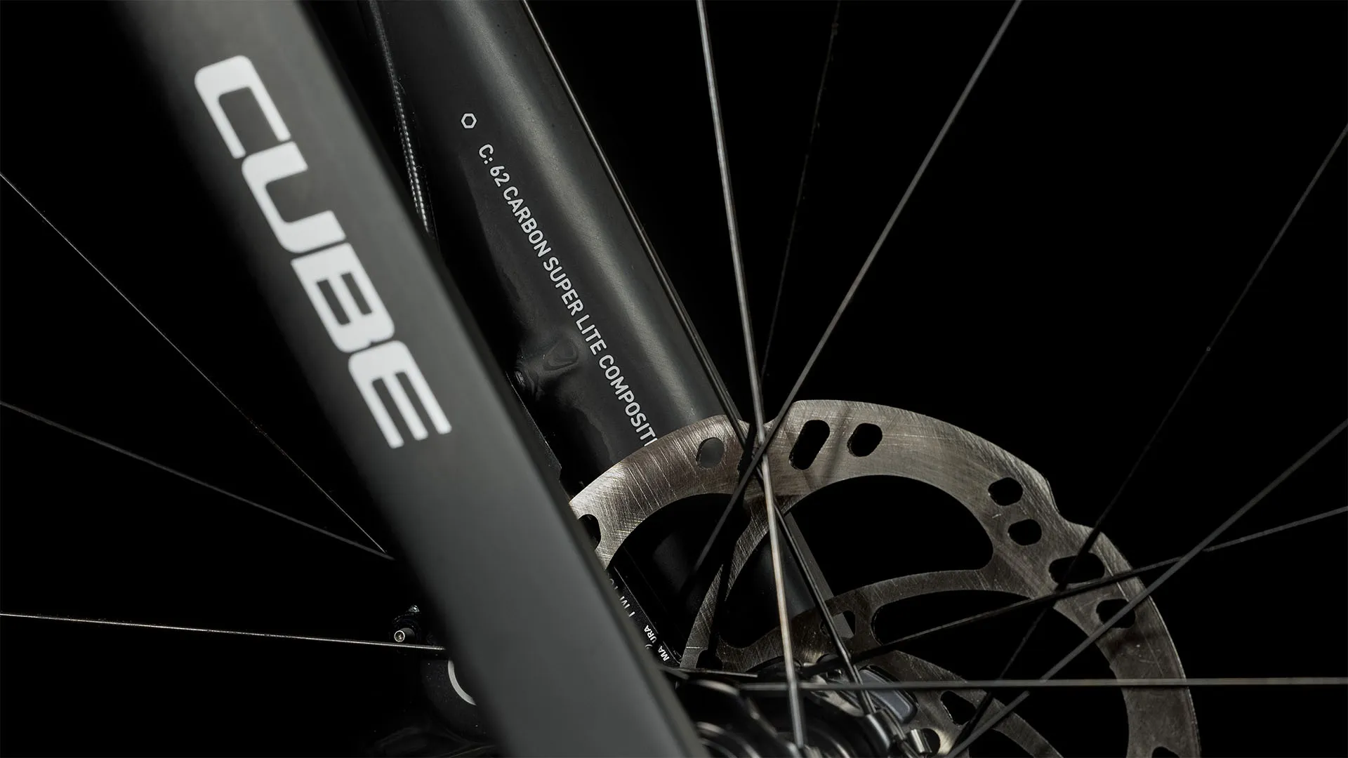 Cube Elite 240 C:62 SLX carbon´n´blue´n´red 2026 - Image 6