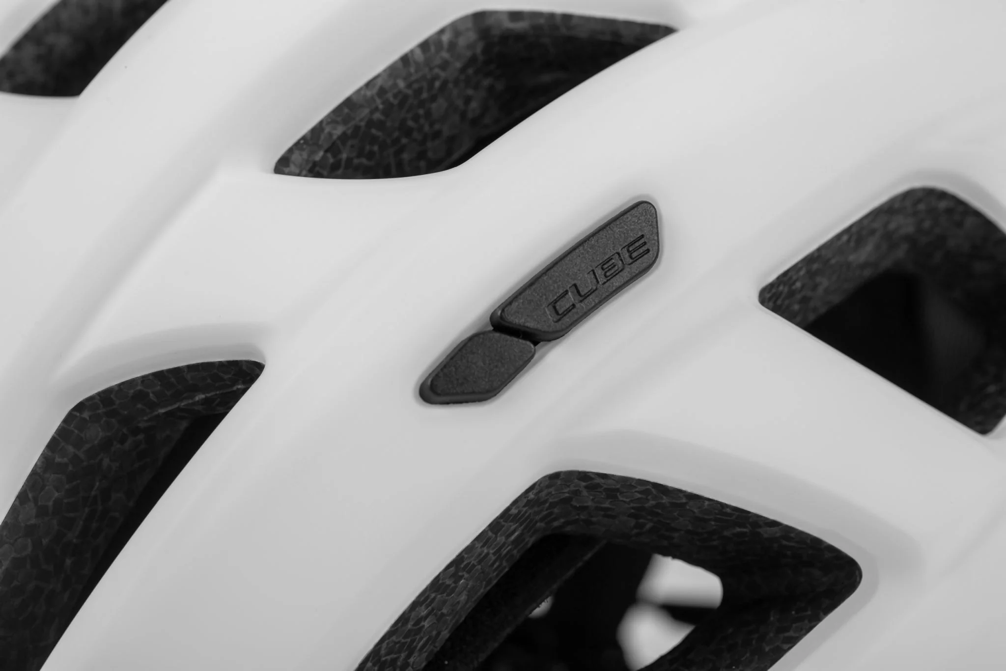 Cube Helm ROAD RACE - Image 13