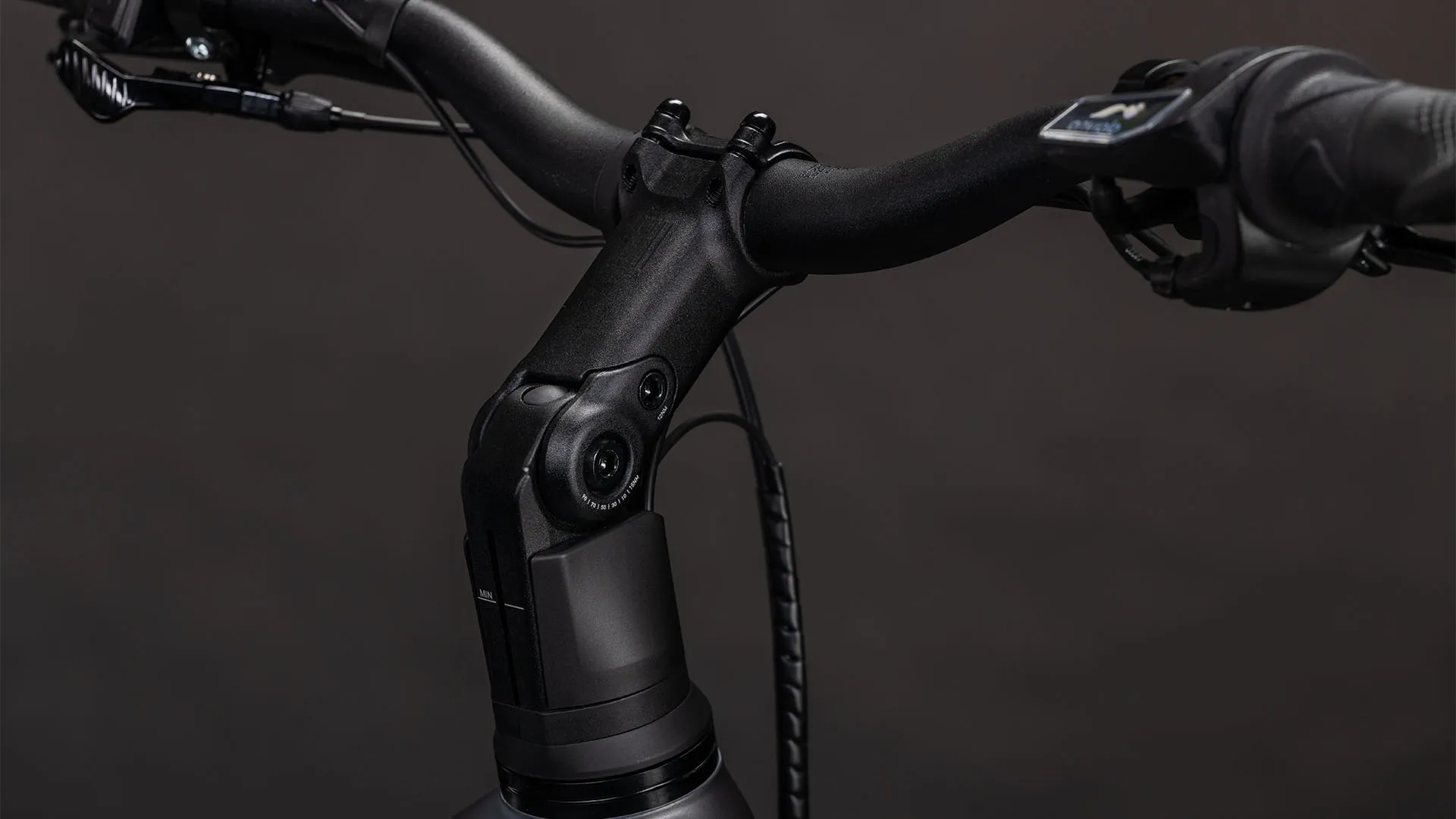 Cube Kathmandu Hybrid Comfort Pro 800 slabgrey´n´black Tiefeinsteiger 2026 - Image 3