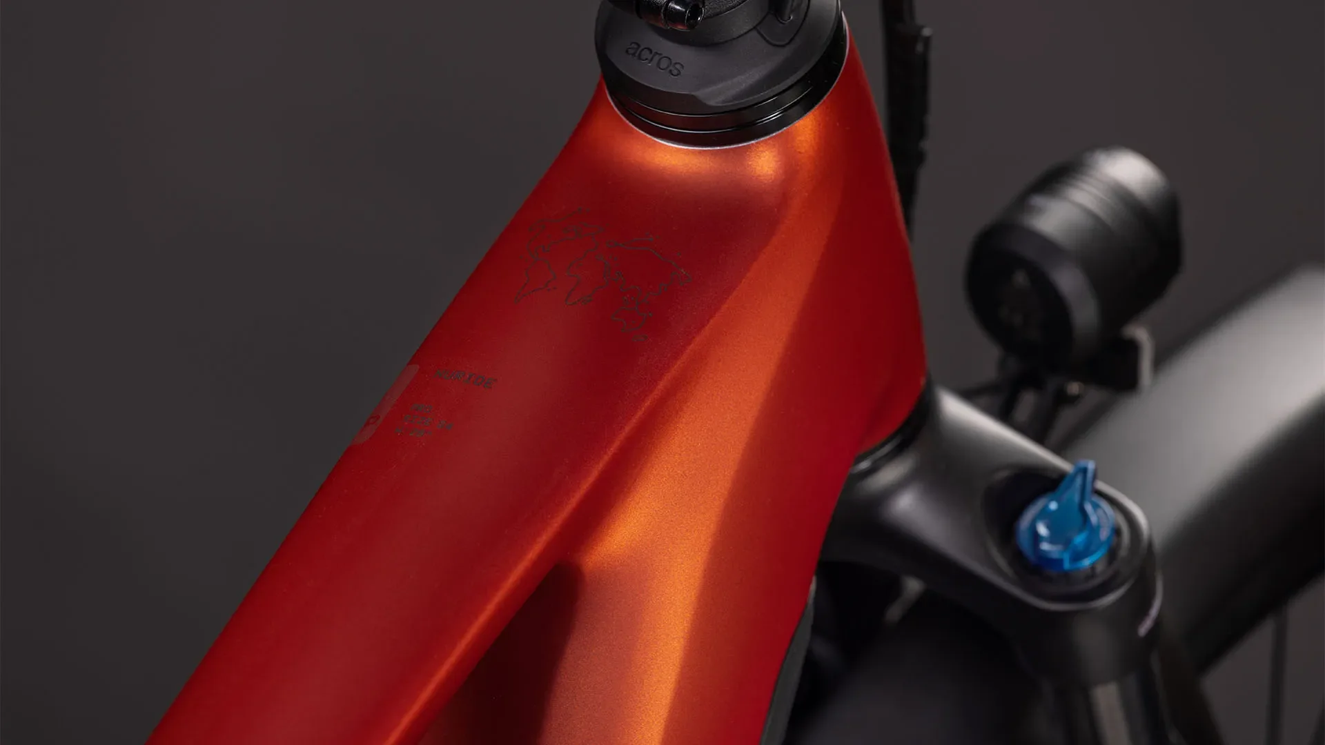 Cube Nuride Hybrid Pro 800 chilli´n´black 2026 - Image 2