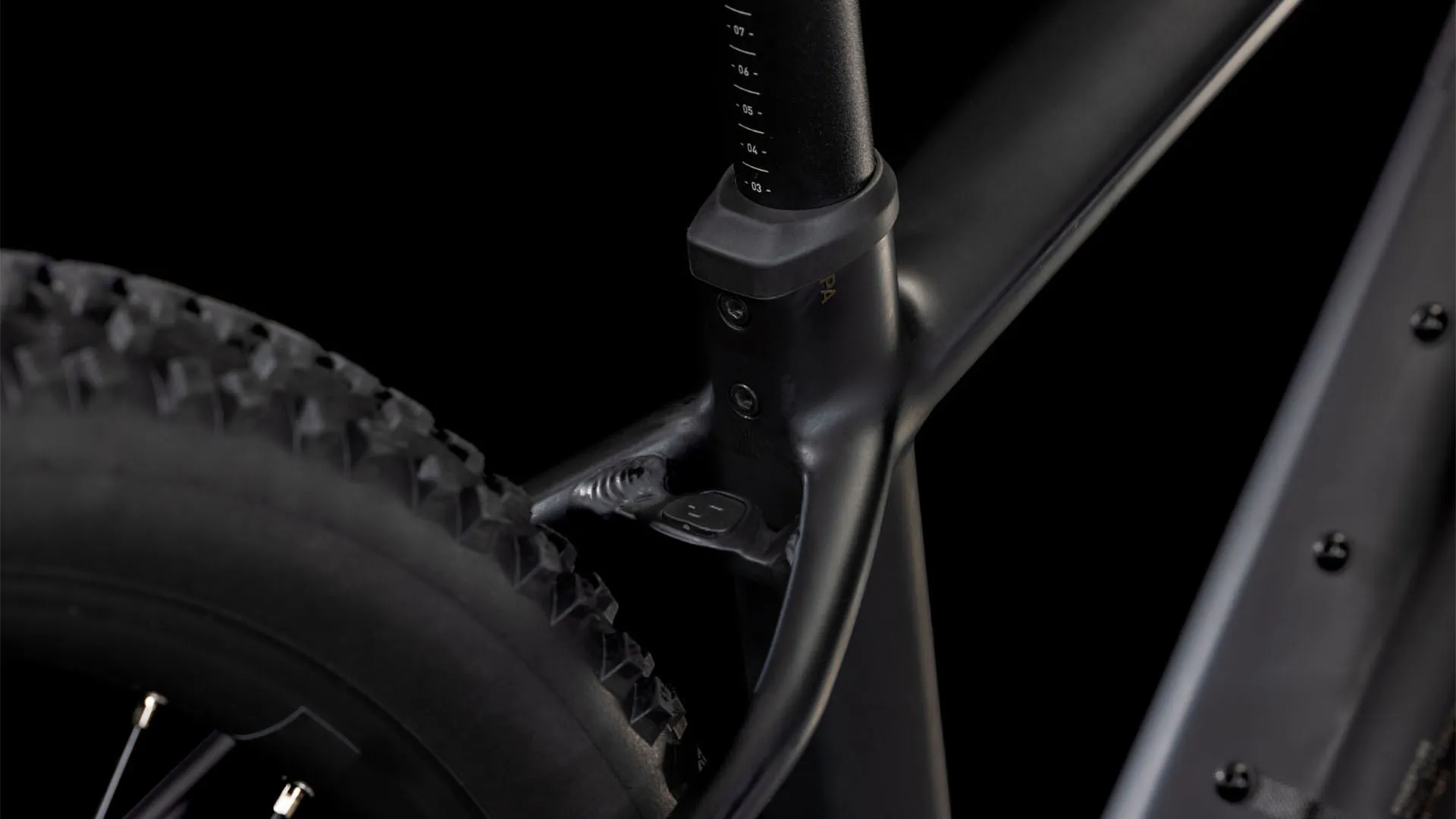 Cube Reaction Hybrid ONE 800 blackline - Image 3