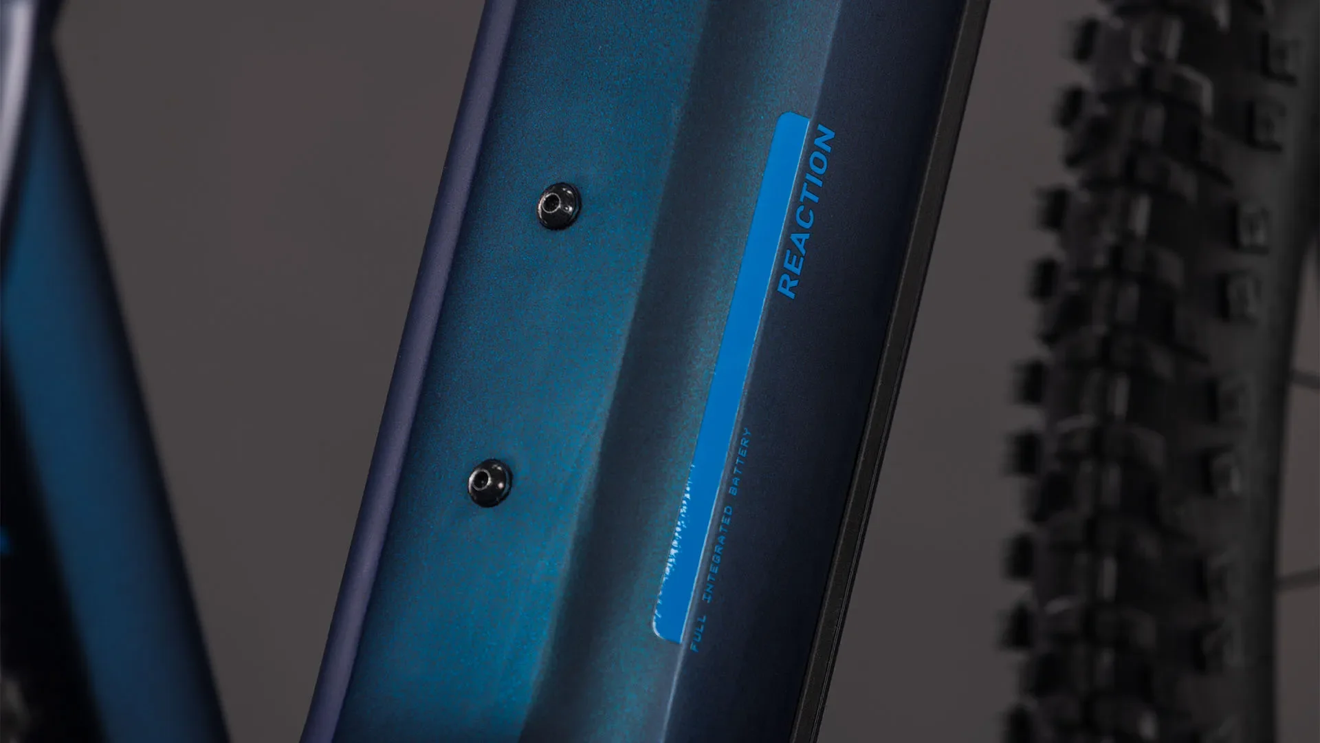 Cube Reaction Hybrid Pro 800 nebular´n´dazzle 2026 - Image 3