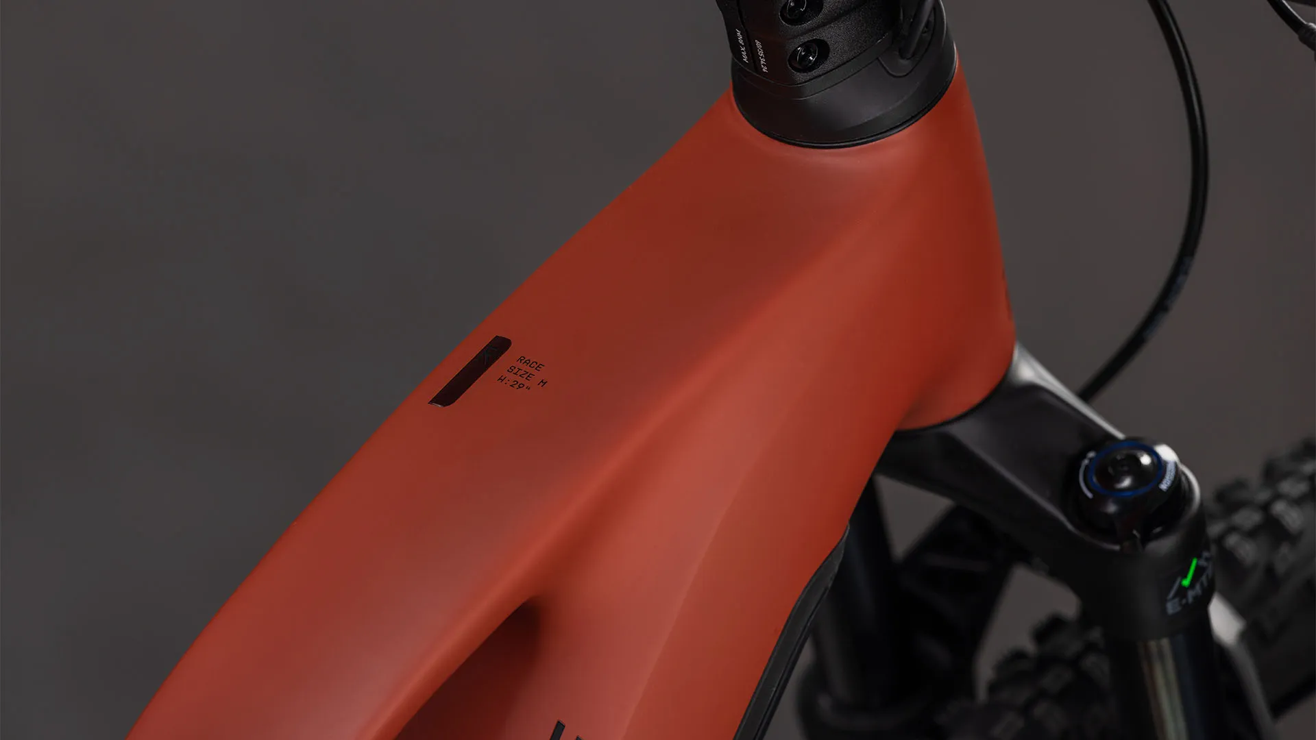 Cube Reaction Hybrid Race 800 amber´n´black Trapeze 2026 - Image 3
