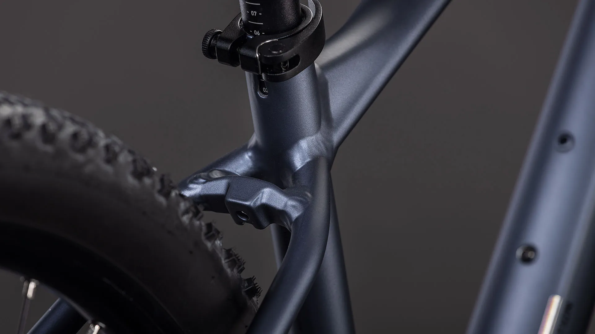 Cube Reaction SLX metallicgrey´n´black 2026 - Image 4
