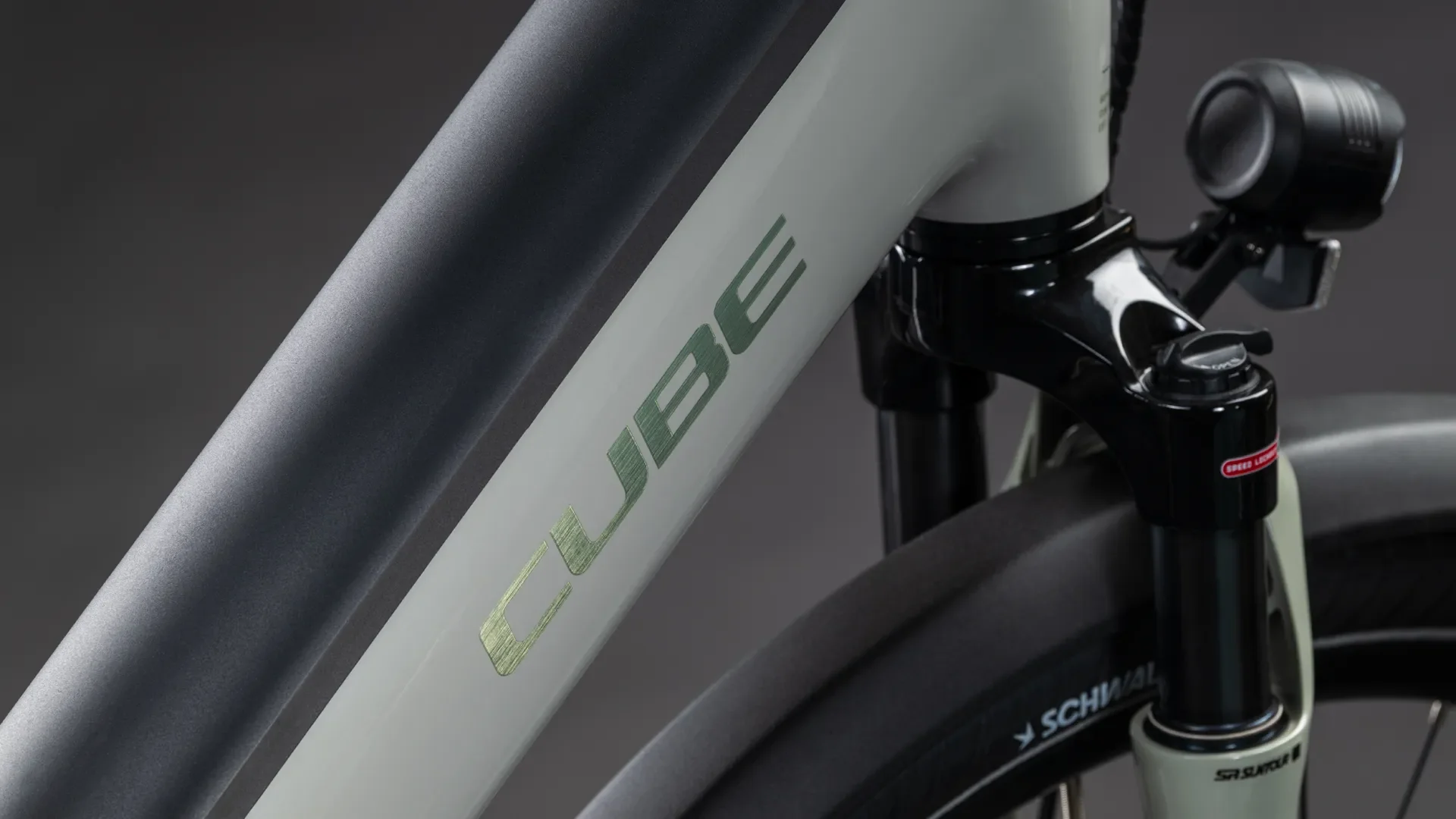 Cube Supreme Hybrid Deluxe ONE 600 ashgreen´n´chrome Tiefeinsteiger 2026 - Image 3