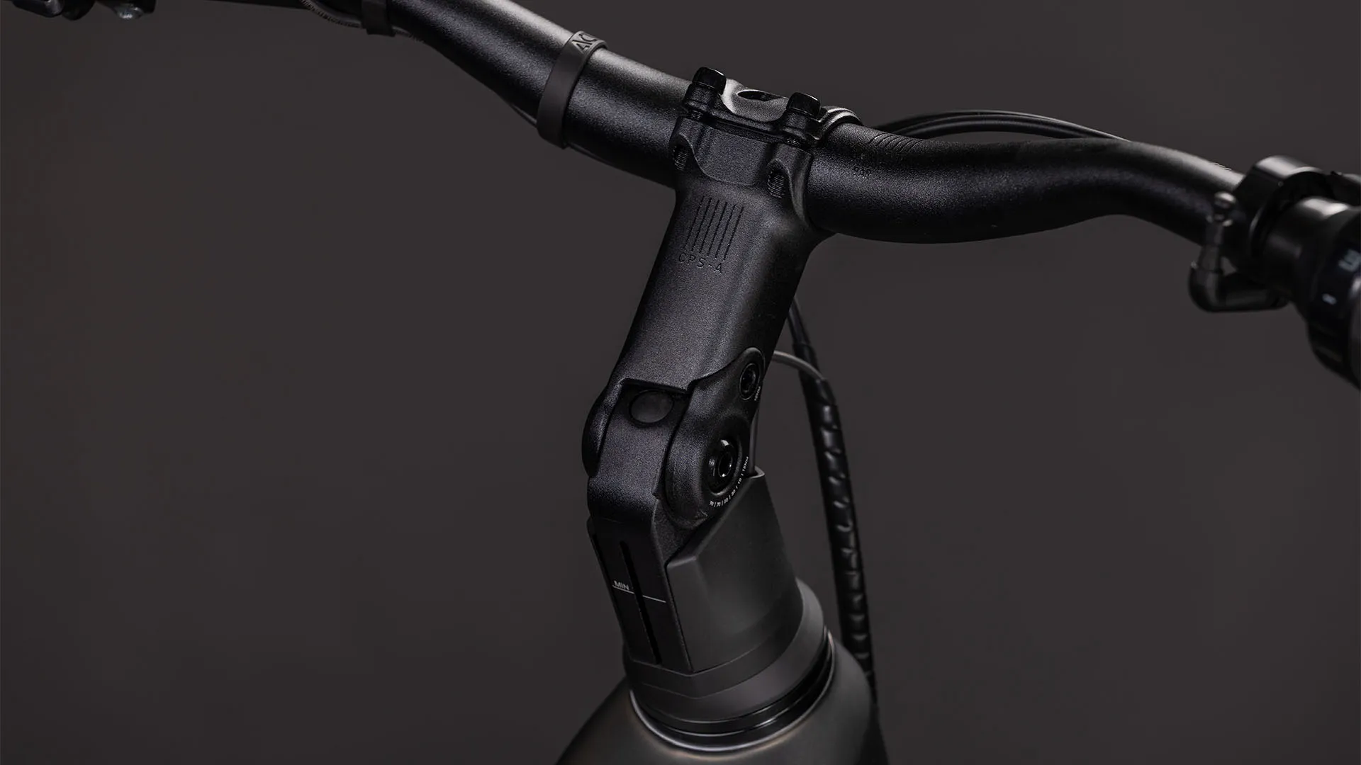 Cube Touring Hybrid Comfort SLX 800 charcoal´n´chrome Tiefeinsteiger 2026 - Image 3