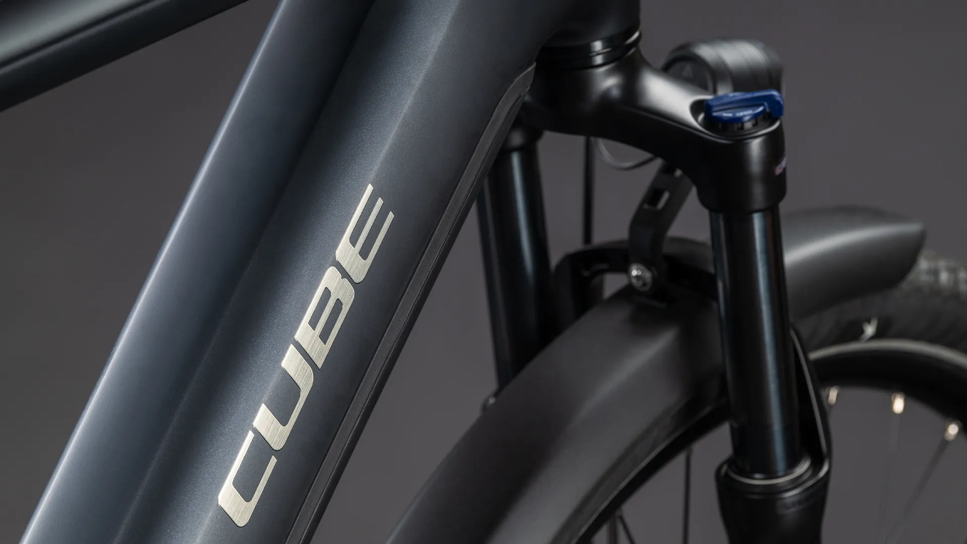 Cube Touring Hybrid ONE 600 coal´n´chrome 2026 - Image 3